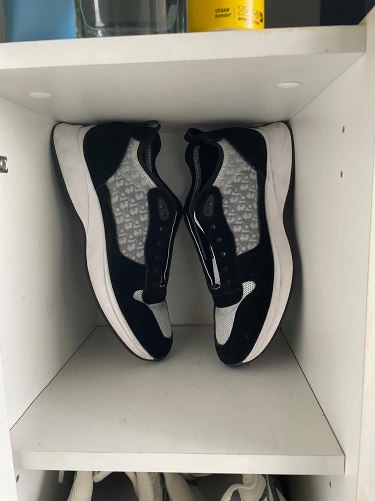 B25 maar 43, Wit, Ophalen of Verzenden, Sneakers of Gympen, Zo goed als nieuw