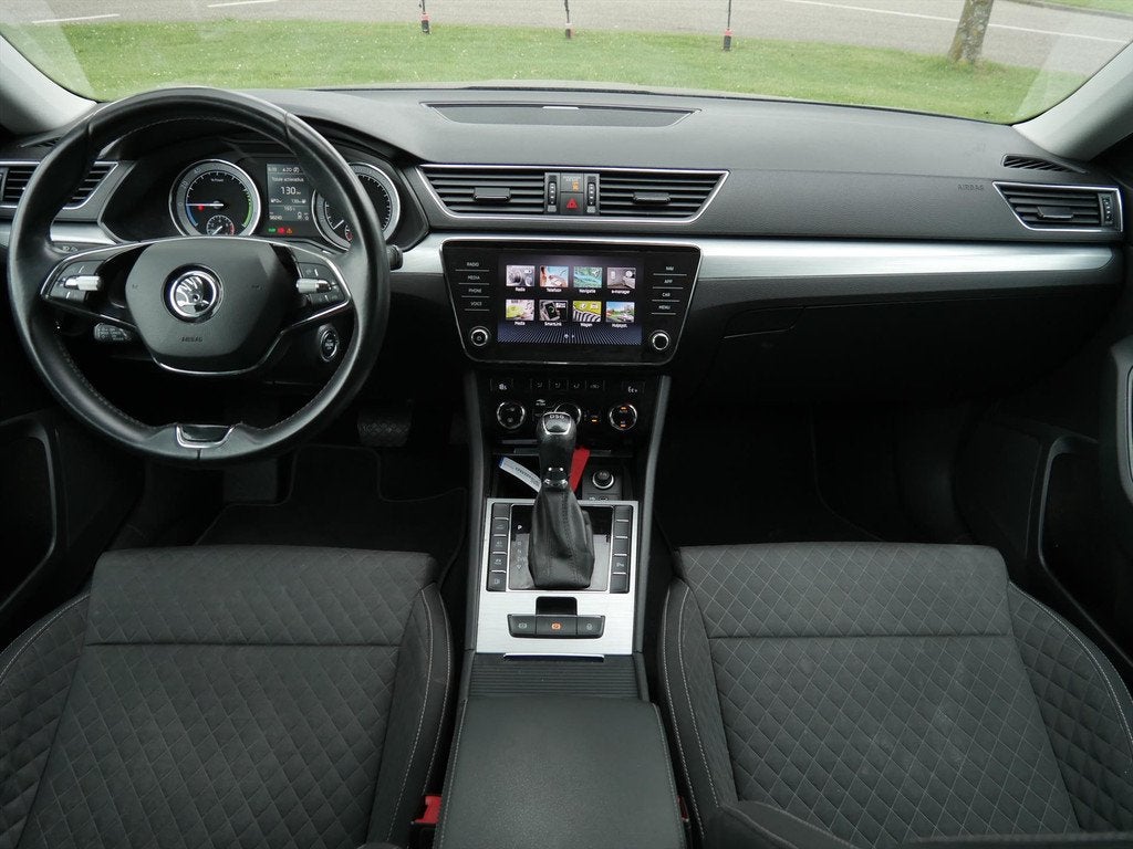 SKODA Superb Combi 1.4 TSI PHEV 217pk DSG-6 Business Edition, Auto's, Skoda, 12 maanden, Stof, Gebruikt, Euro 6