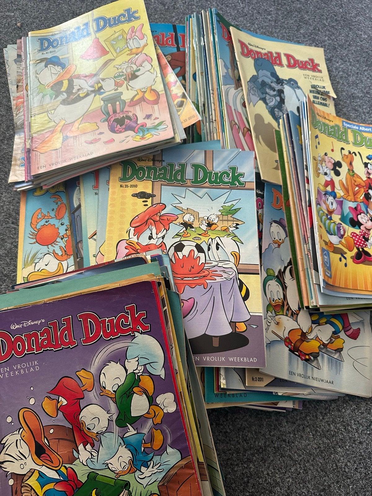 Donald Duck Jaargangen 2008-2012 (vrijwel compleet), Meerdere stripboeken, Ophalen, Gelezen