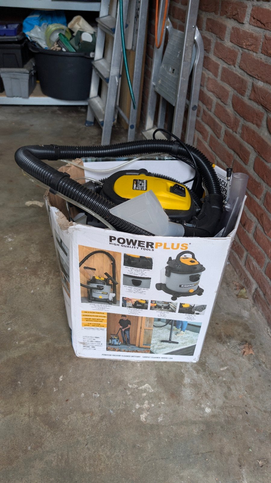 Powerplus Waterstofzuiger/Tapijtreiniger 1600W, Witgoed en Apparatuur, Stofzuigers, Ophalen, Overige merken, Geschikt voor harde vloeren