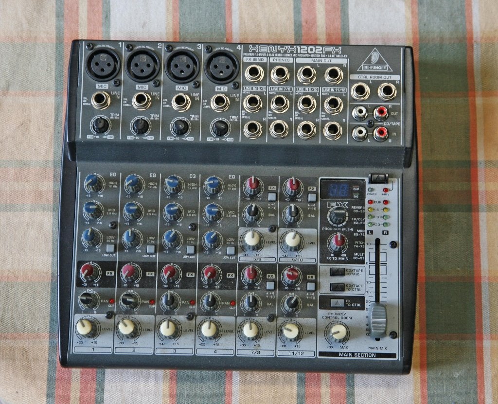 Behringer XENYX 1202FX analoog mengpaneel, Muziek en Instrumenten, Mengpanelen, Ophalen of Verzenden, Gebruikt, 10 tot 20 kanalen