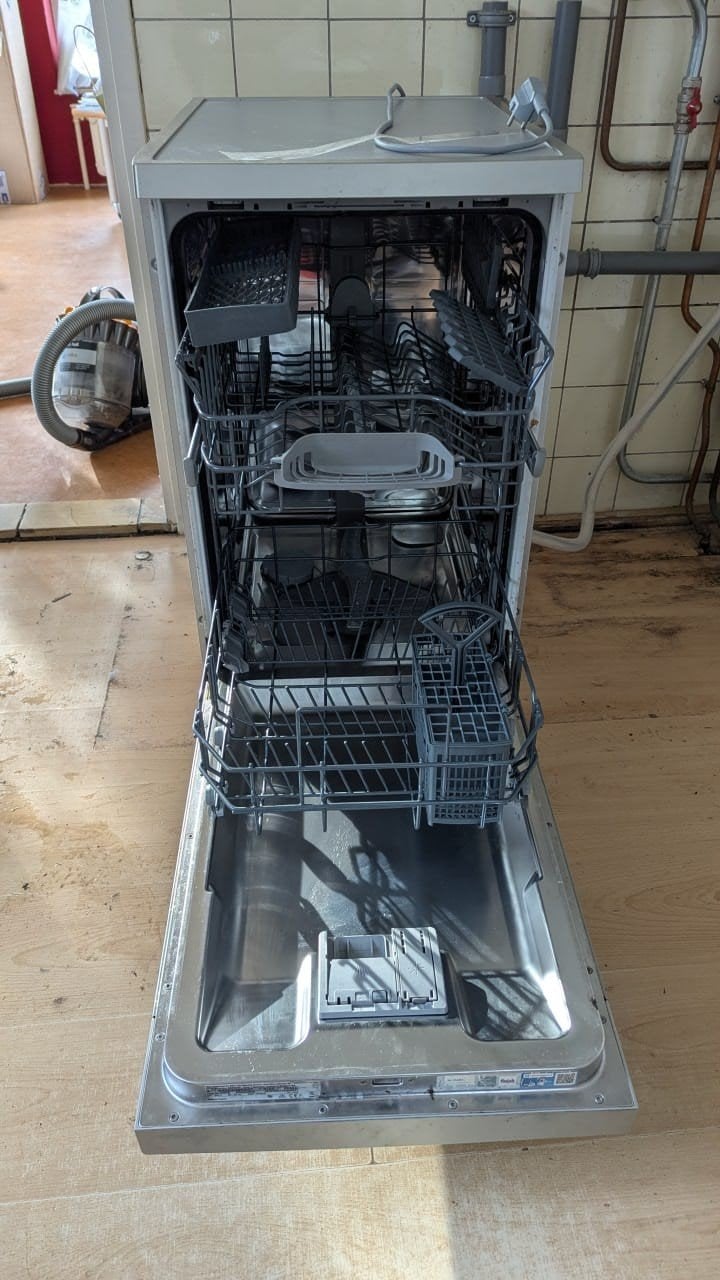 Siemens SR23HI48KE Vaatwasser (2021), Ophalen, Gebruikt, Minder dan 10 liter, 85 tot 90 cm