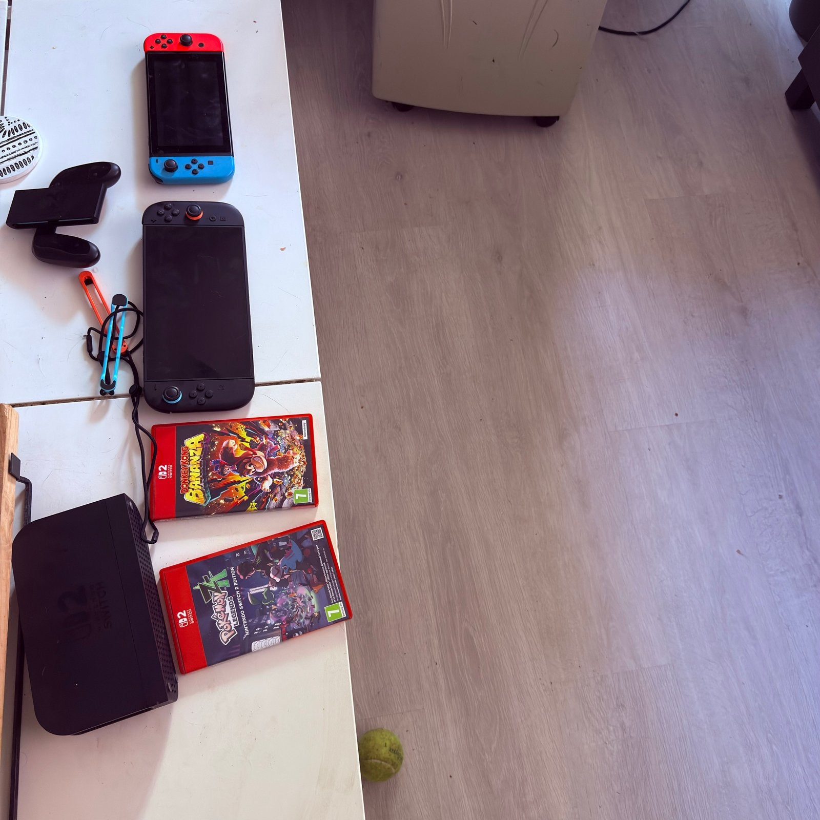 Switch 2 + 1 + de games Pokémon ZA & Donkey Kong, Spelcomputers en Games, Spelcomputers | Nintendo Switch, Gebruikt, Switch Original
