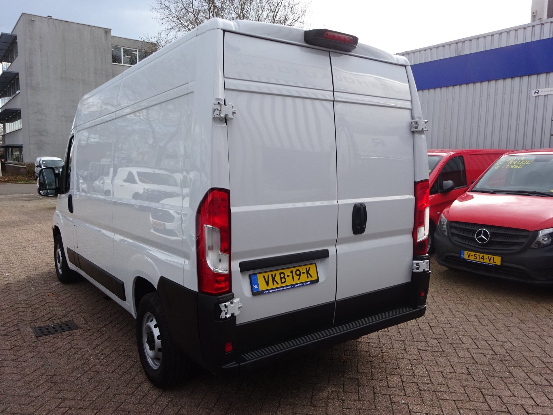 Fiat Ducato 35 2.3 MultiJet L2H2 KOELWAGEN KOELBUS, Auto's, Bestelauto's, Voorwielaandrijving, Stof, Gebruikt, Wit