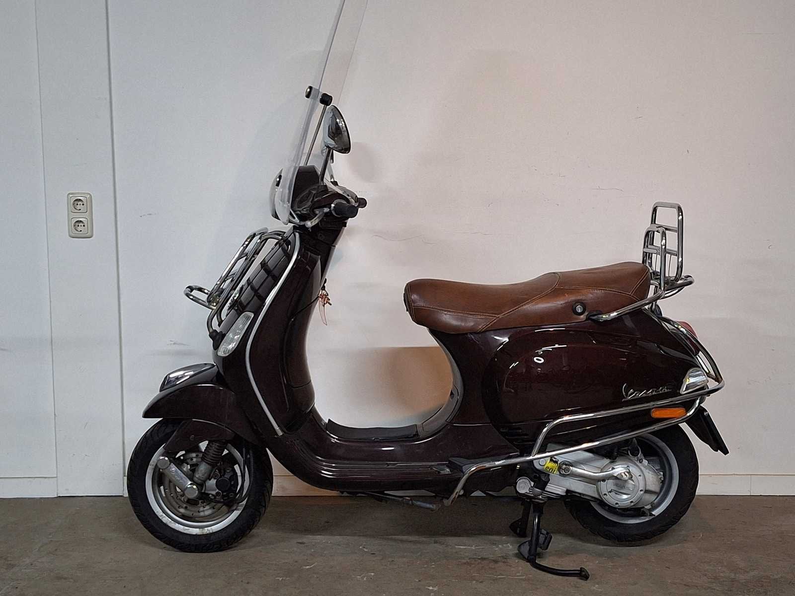 Piaggio Vespa LX50 Touring 25km snorscooter, Fietsen en Brommers, Scooters | Vespa, Gebruikt, Vespa LX