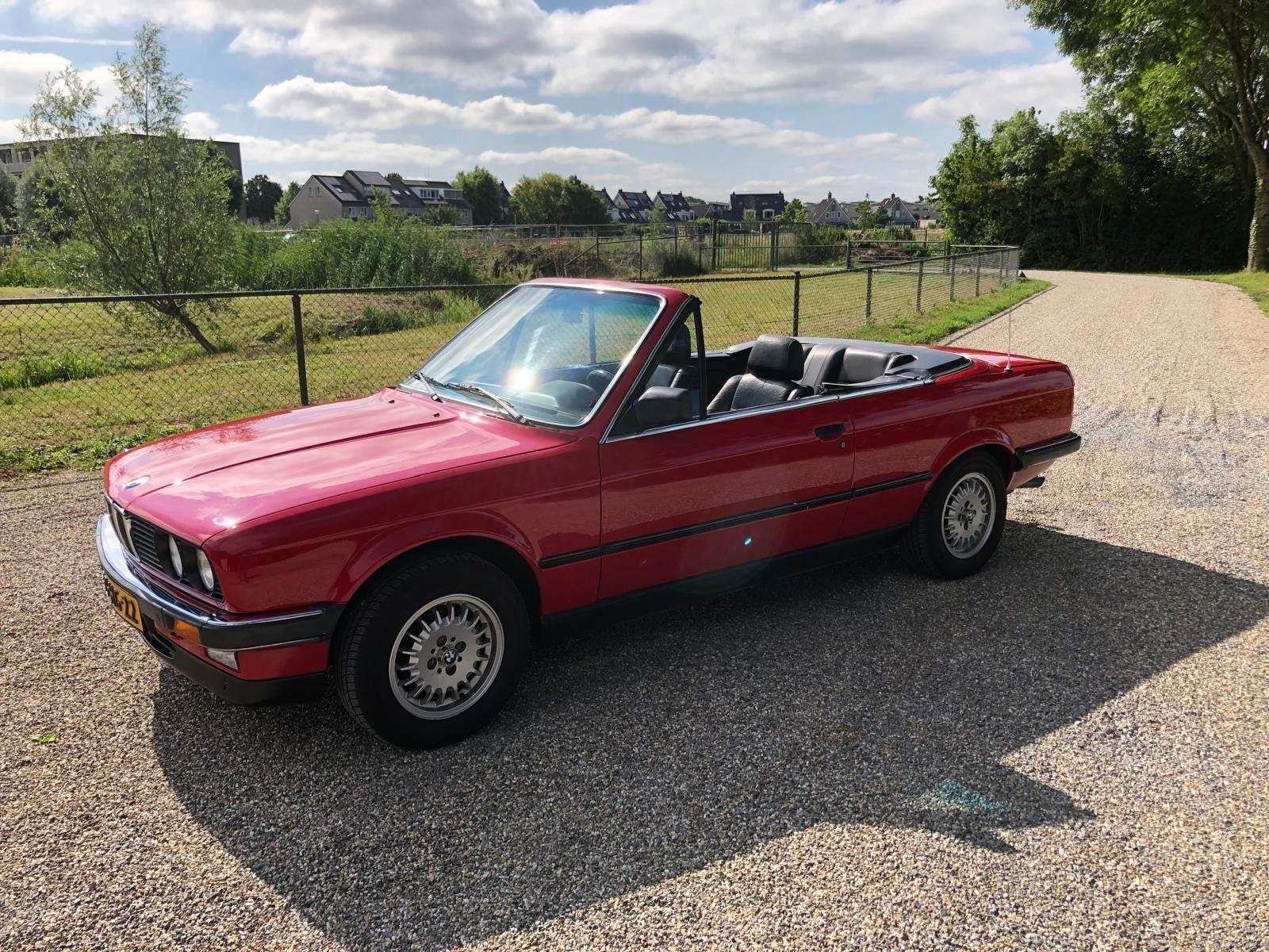 BMW 3-Serie 2.5 I 325 Cabriolet 1986 Rood, Auto's, BMW, Trekhaak, Zwart, 2494 cc, Cabriolet