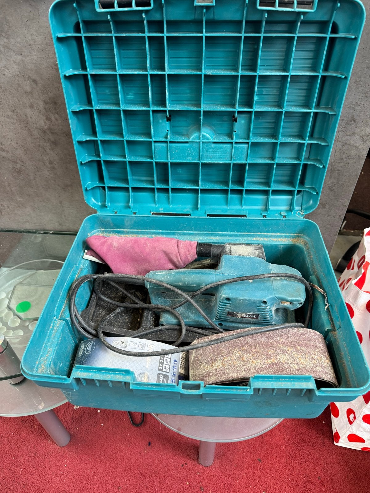 Makita Bandschuurmachine in koffer, Ophalen, Gebruikt, Bandschuurmachine