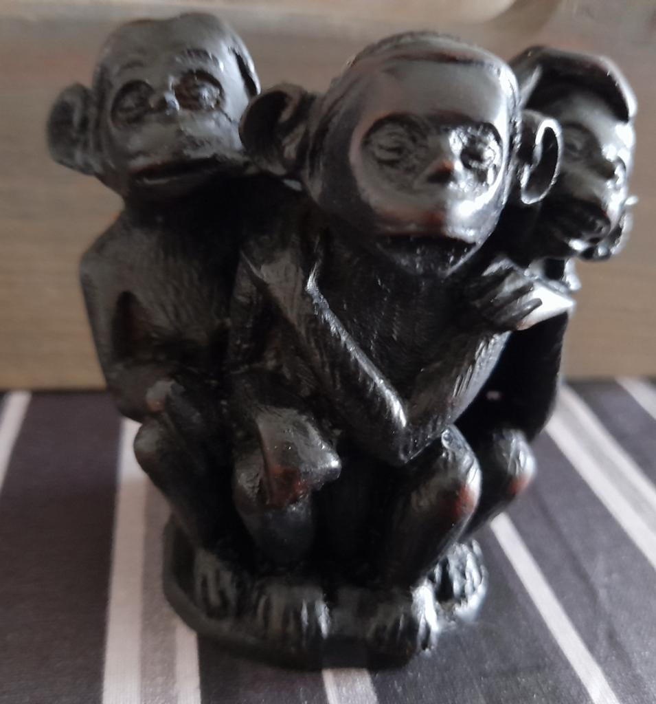 Mooi apenbeeldje van drie apen horen zien en zwijgen, Verzamelen, Beelden en Beeldjes, Zo goed als nieuw, Dier, Ophalen of Verzenden