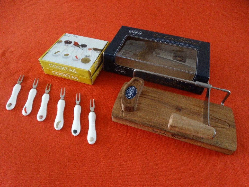 Kaassnijder Reypenaer en cocktailvorkjes, Overige typen, Hout, Ophalen of Verzenden, Zo goed als nieuw
