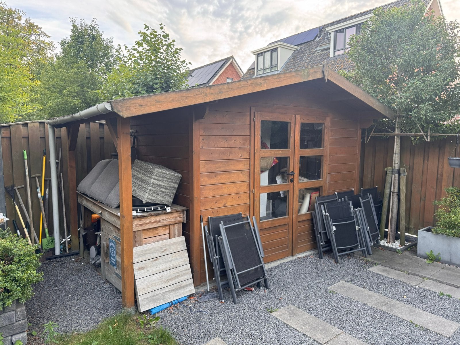 Houten schuur met overkapping, Ophalen, 250 tot 500 cm, Schuur, 2 ramen