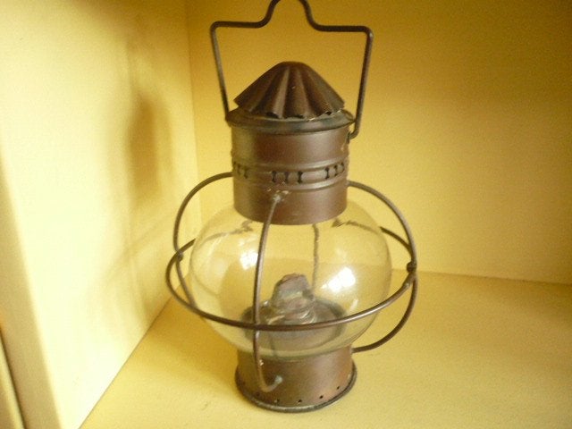 Mie18<> antieke olielamp  wedge made in england, Ophalen of Verzenden