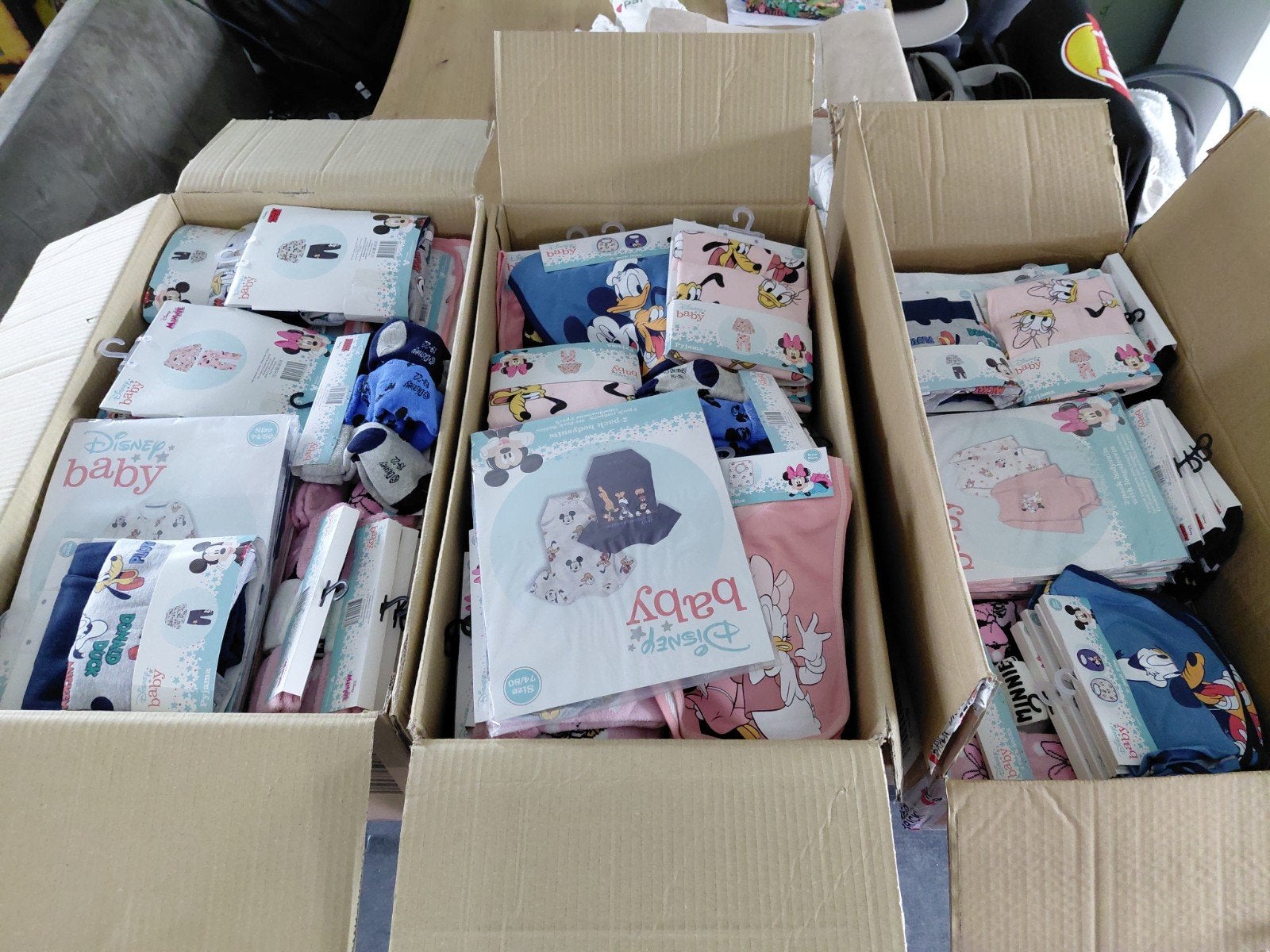 Partij Disney baby- en kinderkleding nieuw met label 200st, Ophalen of Verzenden, Textiel