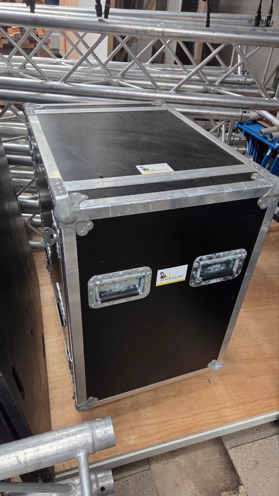 Stevige Flightcase met wielen voor apparatuur, Muziek en Instrumenten, Behuizingen en Koffers, Ophalen, Gebruikt, Overige instrumenten