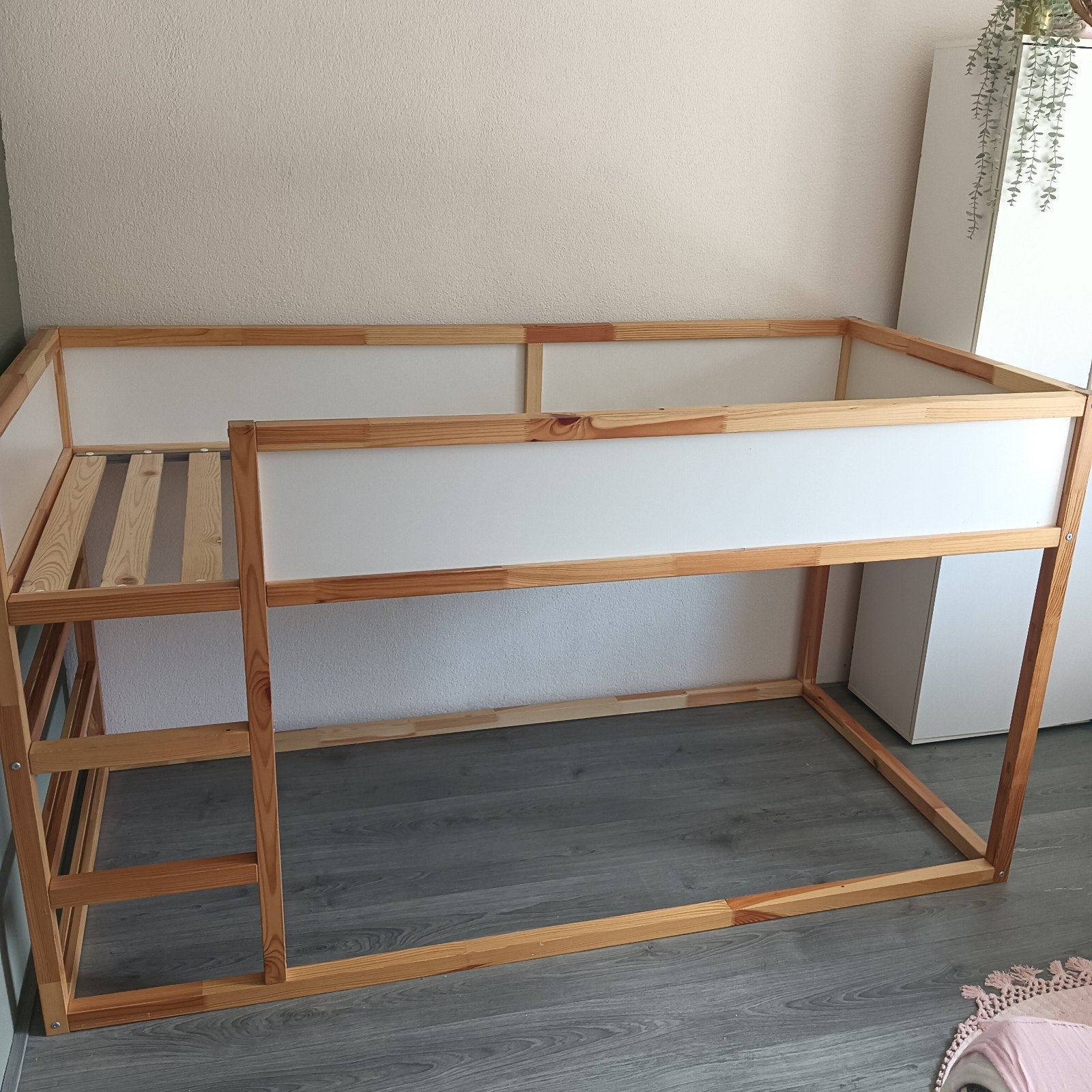 Ikea Kura bed 90x200 cm met lichte gebruikssporen, Huis en Inrichting, Slaapkamer | Bedden, Ophalen, Gebruikt, 90 cm, Eenpersoons