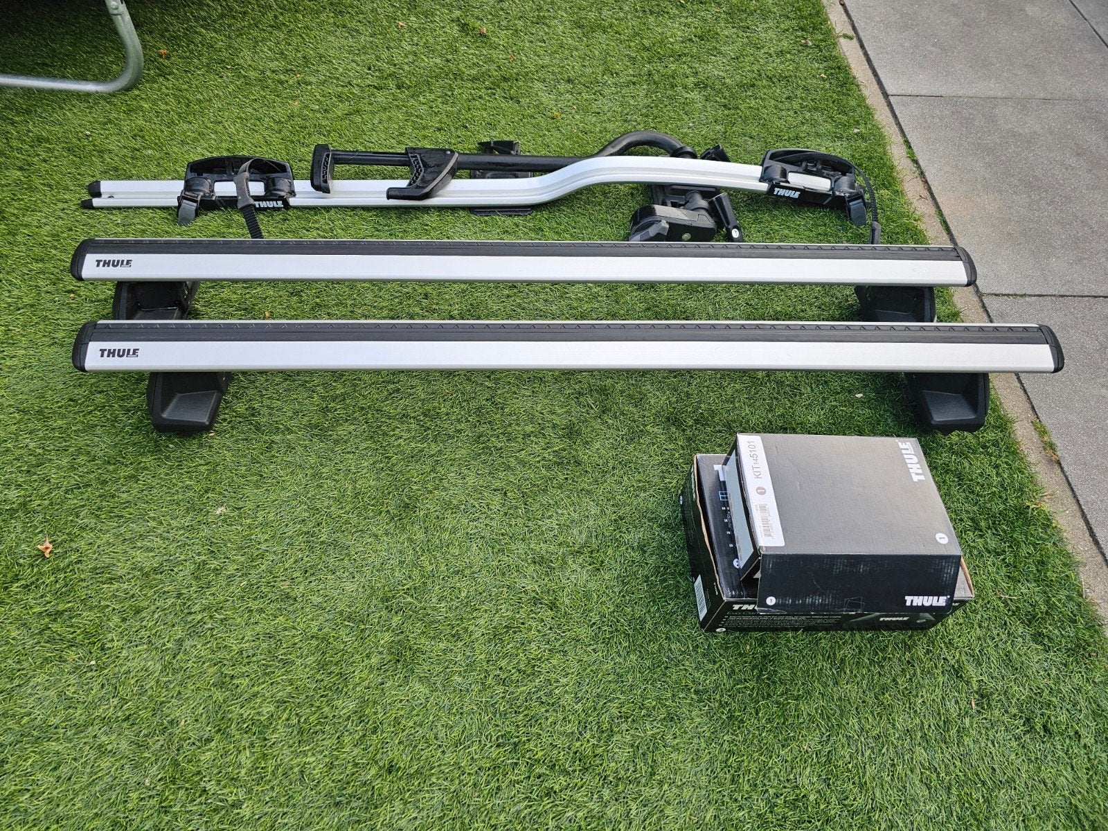 Thule wingbar evo set met fietsendrager en vw polo kit, Auto diversen, Ophalen