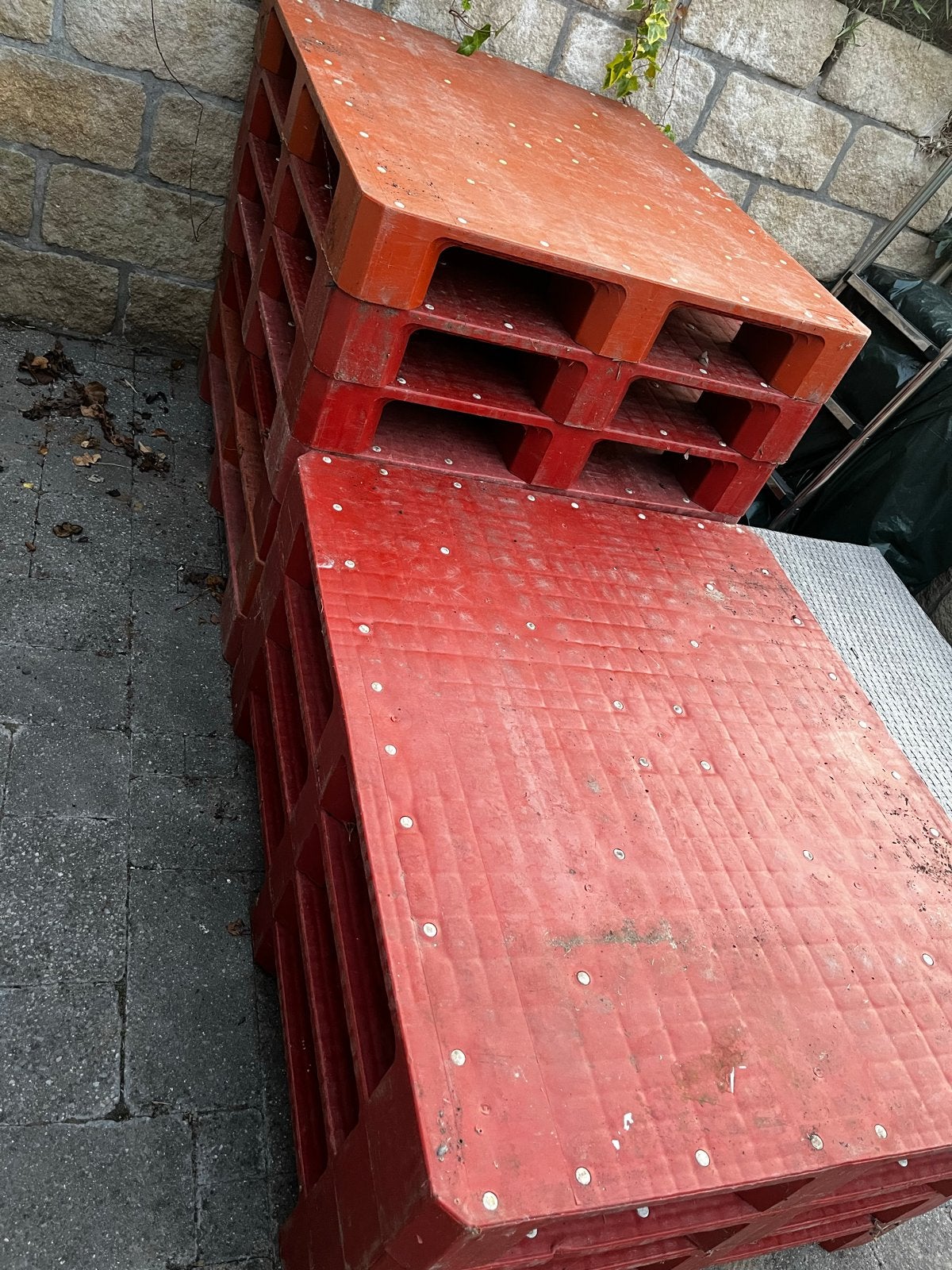 Robuuste kunststof pallets - Ideaal camping vloer voortent, Ophalen, Gebruikt, Overige materialen, 100 mm of meer