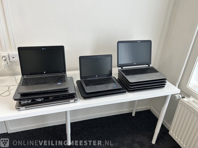 Partij defecte laptops met heel scherm gezocht!!!, Ophalen of Verzenden, Niet werkend, 15 inch, 2 tot 3 Ghz