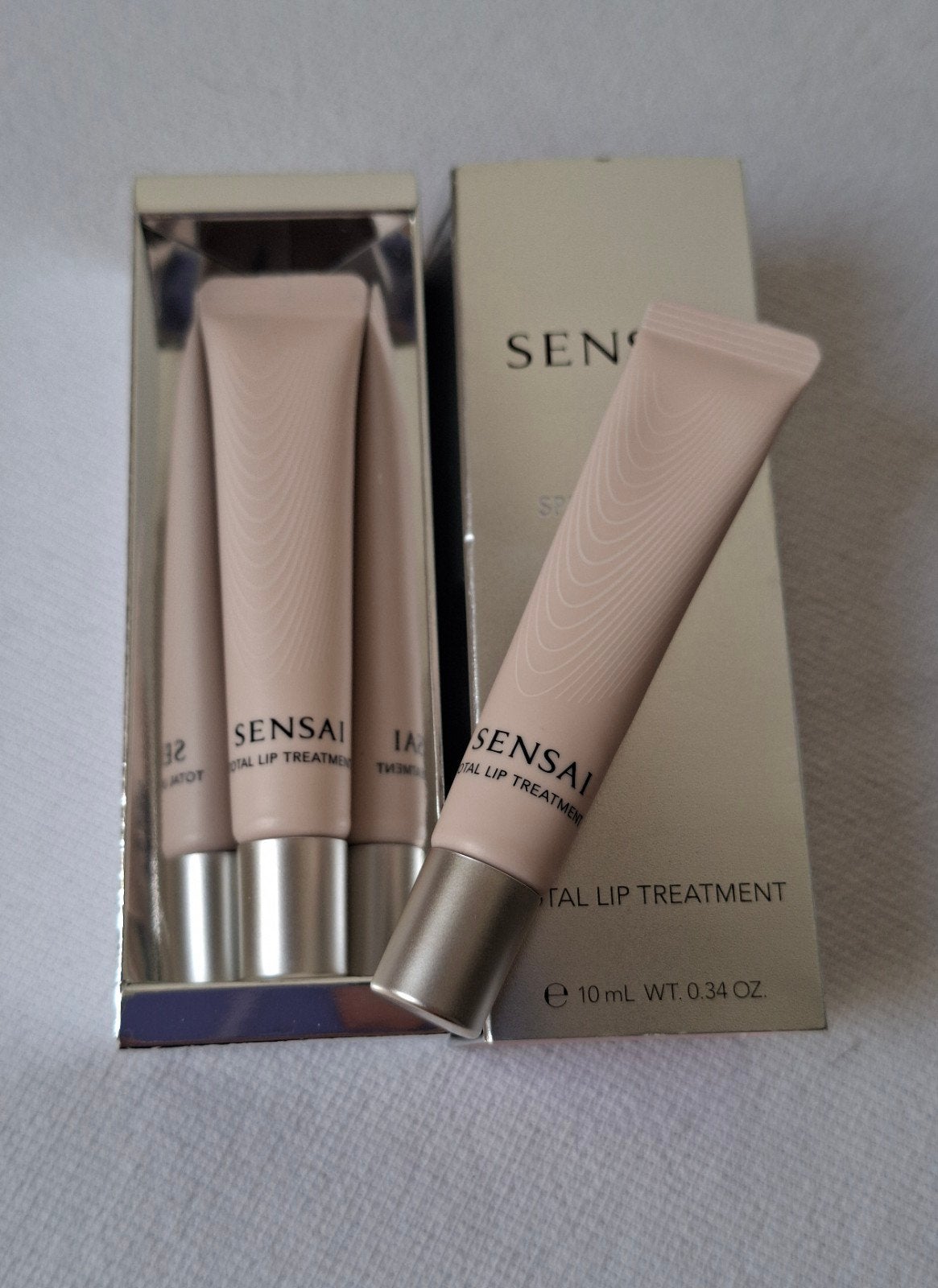 Sensai total lip treatment 2 stuks, Verzenden, Nieuw, Lippen, Verzorging