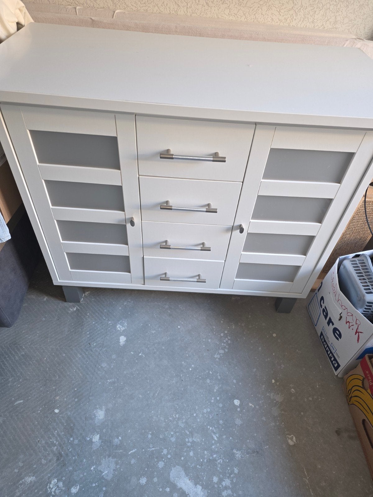 Commode kast met veel opberg ruimte.  Ophalen, Ophalen, Gebruikt, 25 tot 50 cm, Met lade(s)