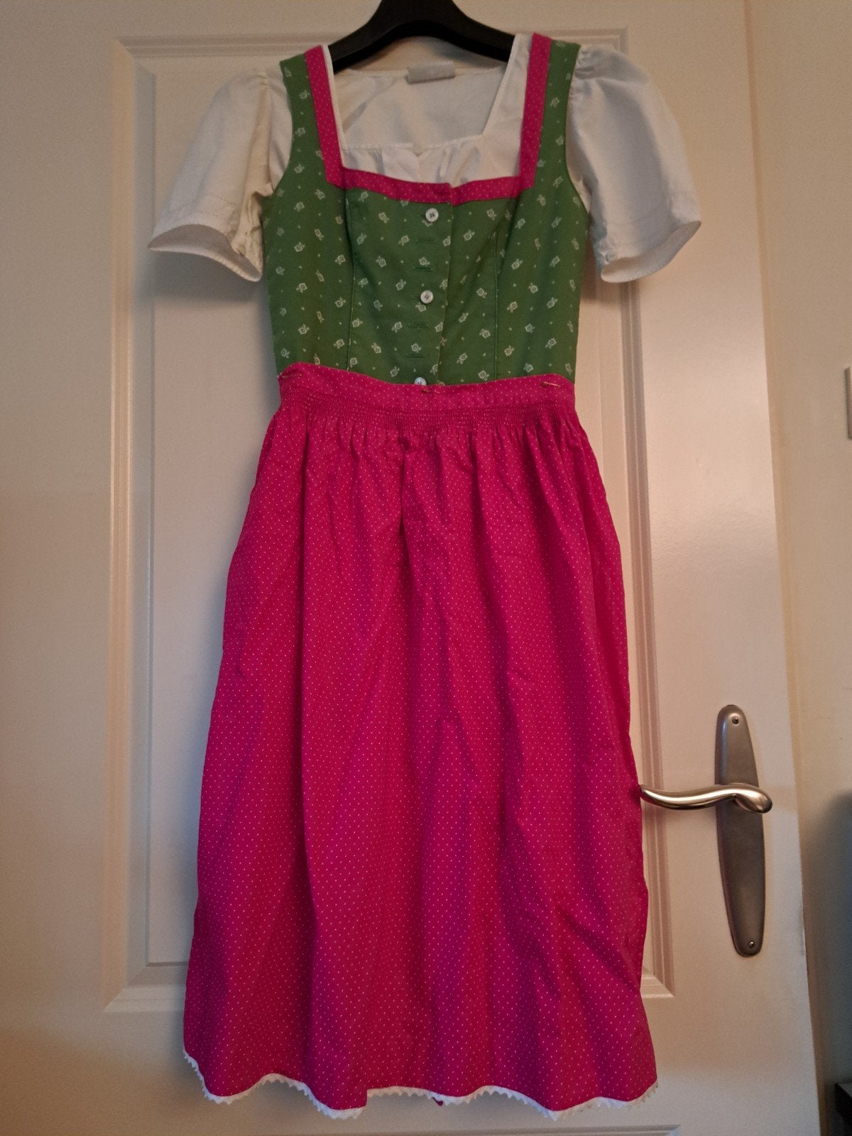 Dirndl uit Oostenrijk, Oktoberfest, maat 36, Maat 38/40 (M), Ophalen of Verzenden, Overige thema's, Kleding
