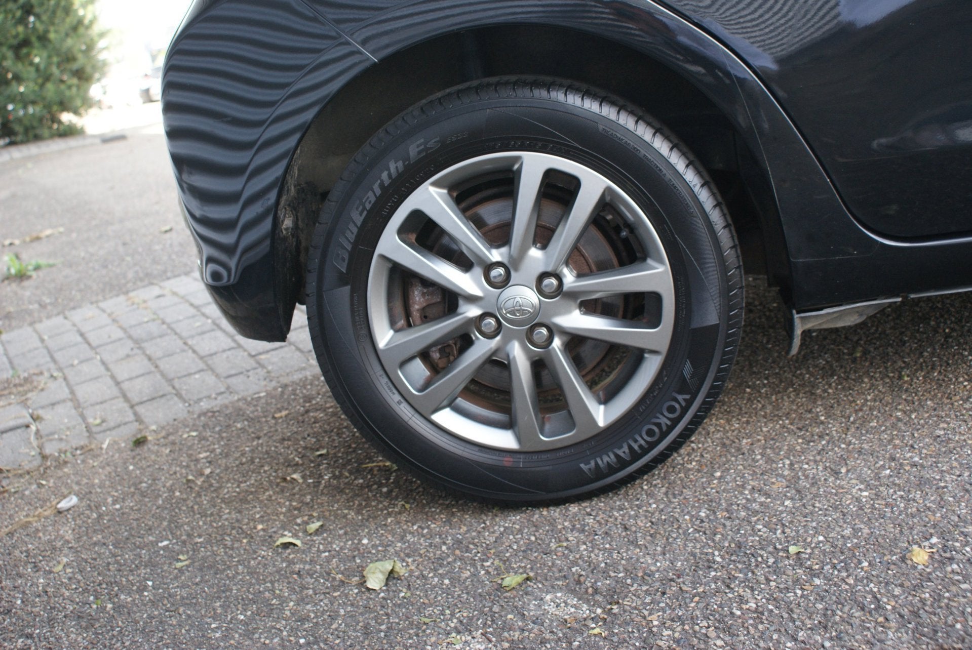 Toyota Yaris 1.5 Full Hybrid Aspiration | Navigatie | Camera, Euro 5, Gebruikt, Zwart, 4 cilinders