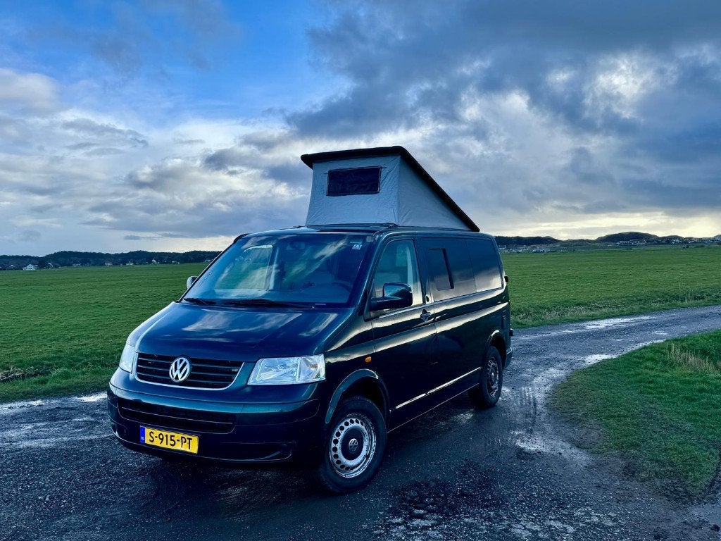 Buscamper  VW T5, Voorwielaandrijving, Stof, Overige carrosserieën, 4 stoelen
