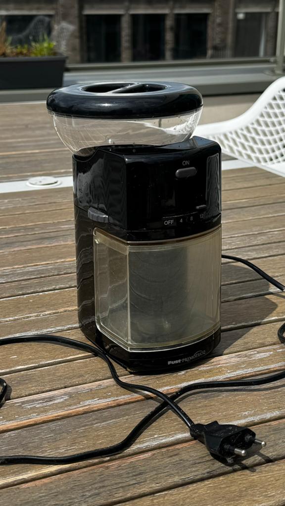 Elektrische burr coffee grinder, Witgoed en Apparatuur, Koffiezetapparaten, Ophalen of Verzenden, Gebruikt, Overige modellen