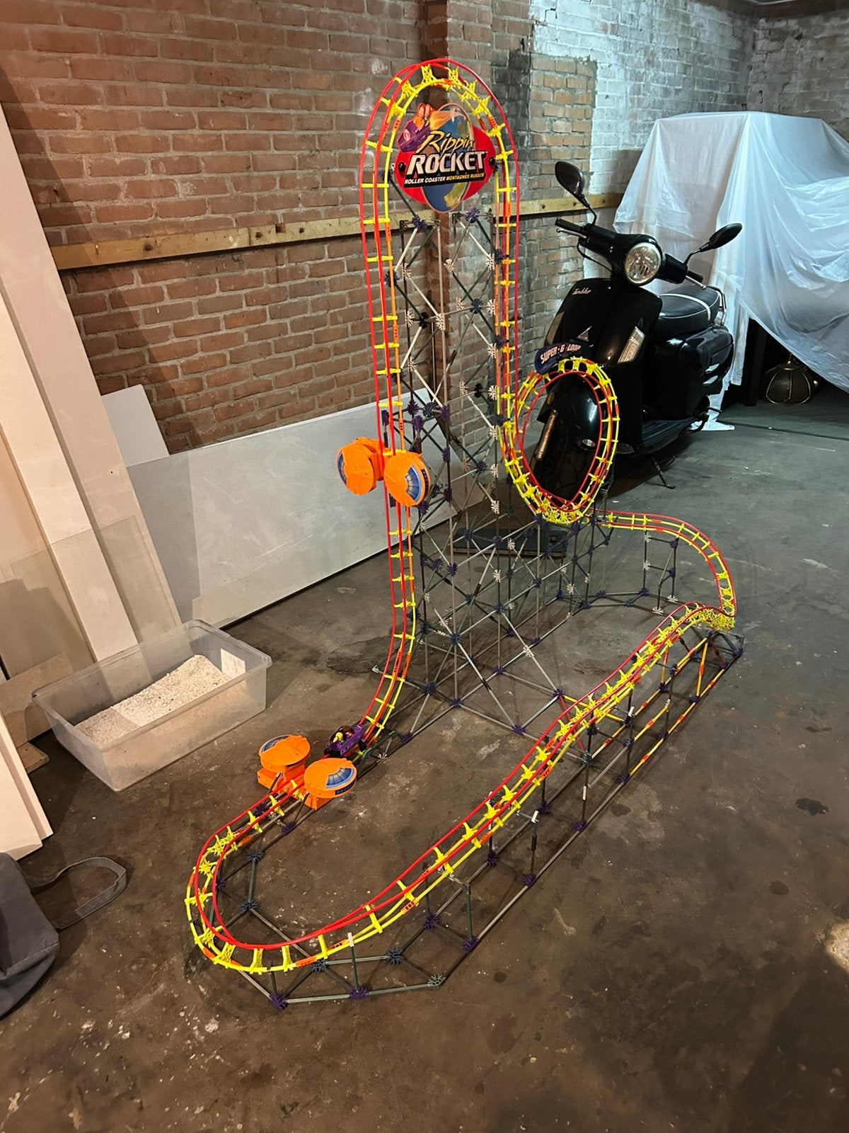 K’nex Rippin’ Rocket achtbaan, Kinderen en Baby's, Speelgoed | Bouwstenen, Ophalen of Verzenden, Zo goed als nieuw, K'nex