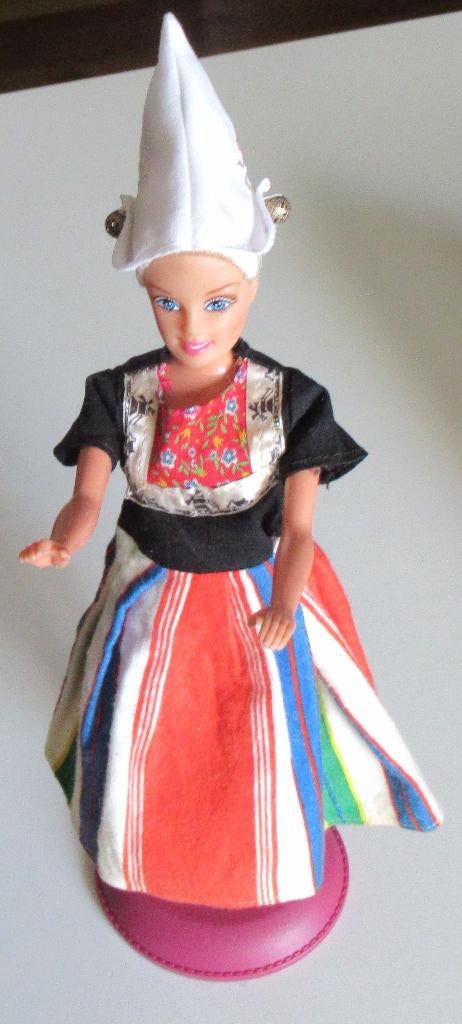 Barbie als Boerin aangekleed, Ophalen, Zo goed als nieuw, Pop