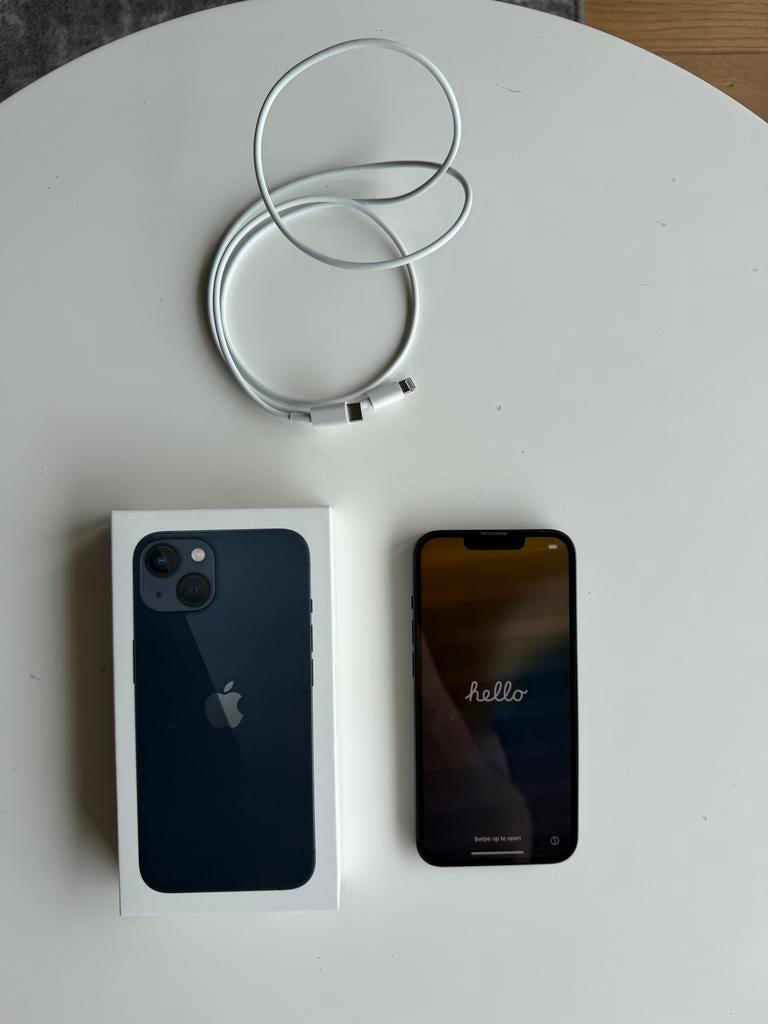 iPhone 13 128GB Midnight - Goede staat met doos en kabel, Zwart, IPhone 13, Ophalen of Verzenden, 82 %