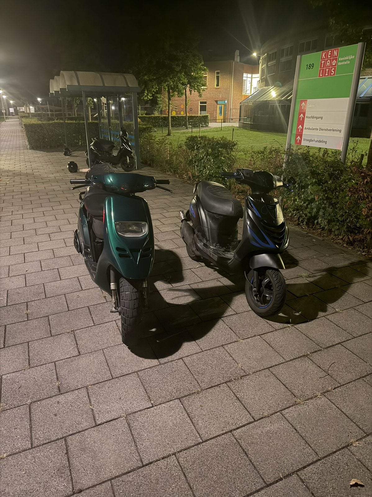 Zip 70cc 2takt, Fietsen en Brommers, Ophalen, Zo goed als nieuw, Tweetakt, Zip