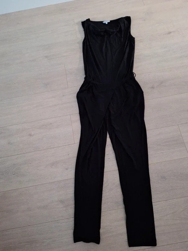 Jumpsuit in maat 36, Kleding | Dames, Jumpsuits, Zwart, Ophalen of Verzenden, Zo goed als nieuw, Maat 36 (S)