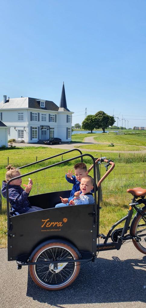 Elektrische Terra Bakfiets - Ideaal voor 4 kinderen, Fietsen en Brommers, 4 kinderen of meer, Gebruikt, Schijfrem, Ophalen