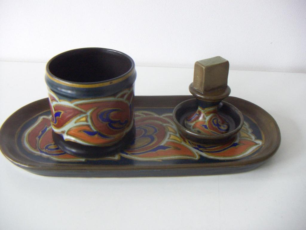 Zuid Holland Gouda plateel keramiek rookstel jr.1927. Verat., Ophalen of Verzenden