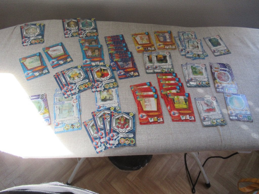 Fox Kids TV CARDS VERZAMELKAARTEN - ROOD (2004) ook glimmend, Ophalen of Verzenden, Nieuw, Tv, Foto of Kaart