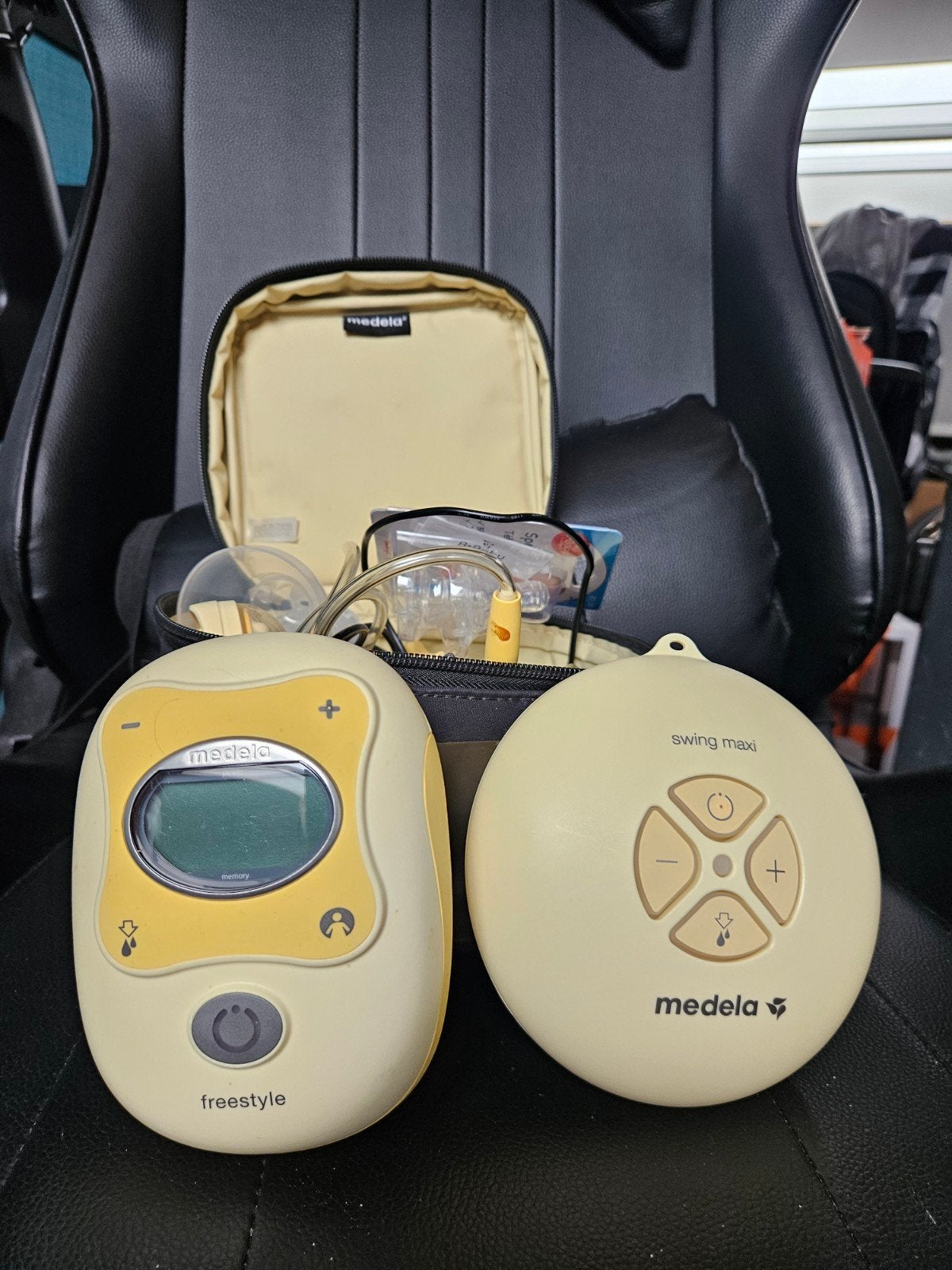 Medela Swing Maxi en freestyle pomp en toebehoren., Ophalen of Verzenden, Gebruikt, Borstkolf, Medela