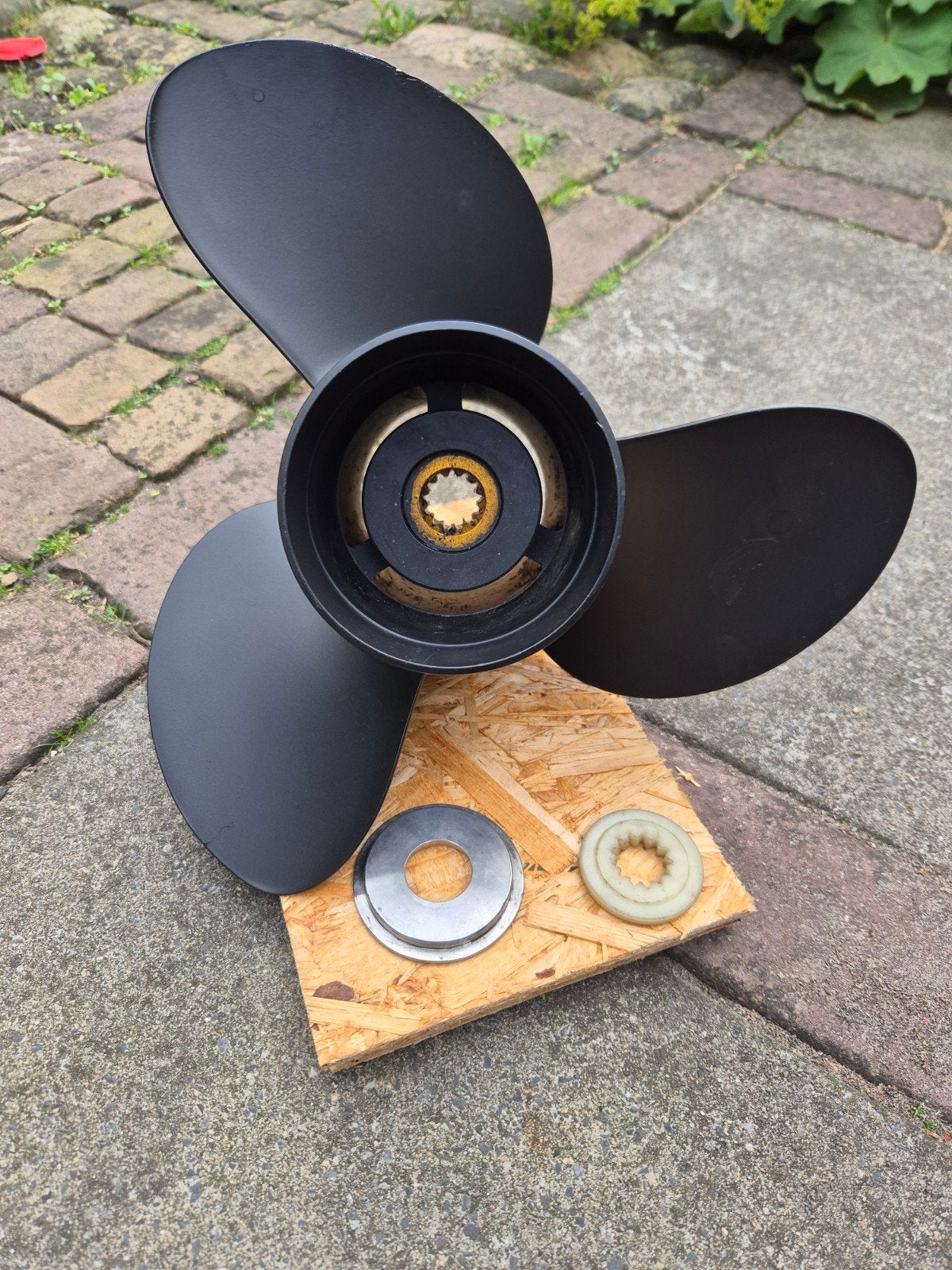 Evinrude schroef  13.25 x 17  13 spline, Ophalen of Verzenden, Zo goed als nieuw, Motor en Techniek