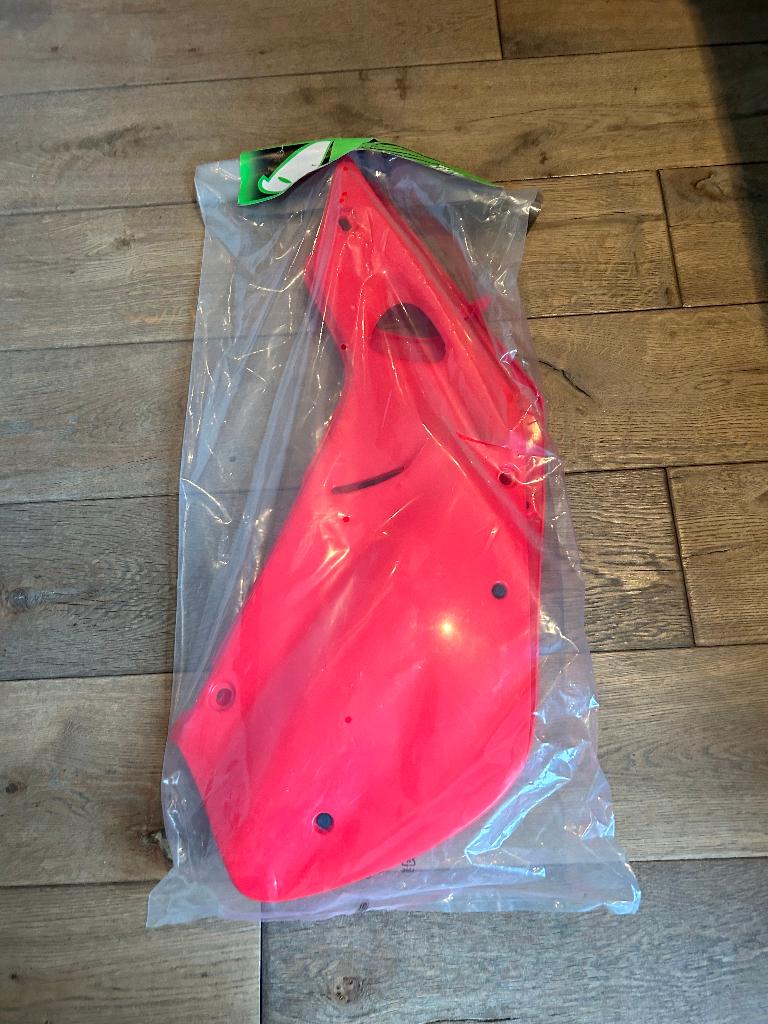 Zijkappen rood Honda CR 125/250 97-99, Motoren, Ophalen of Verzenden