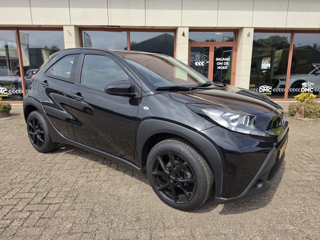 Toyota Aygo X 1.0 VVT-i MT Play | Adap Cruise Contr| NAP | N, Keurmerk '100% Onderhouden', Start-stop-systeem, Gebruikt, 920 kg