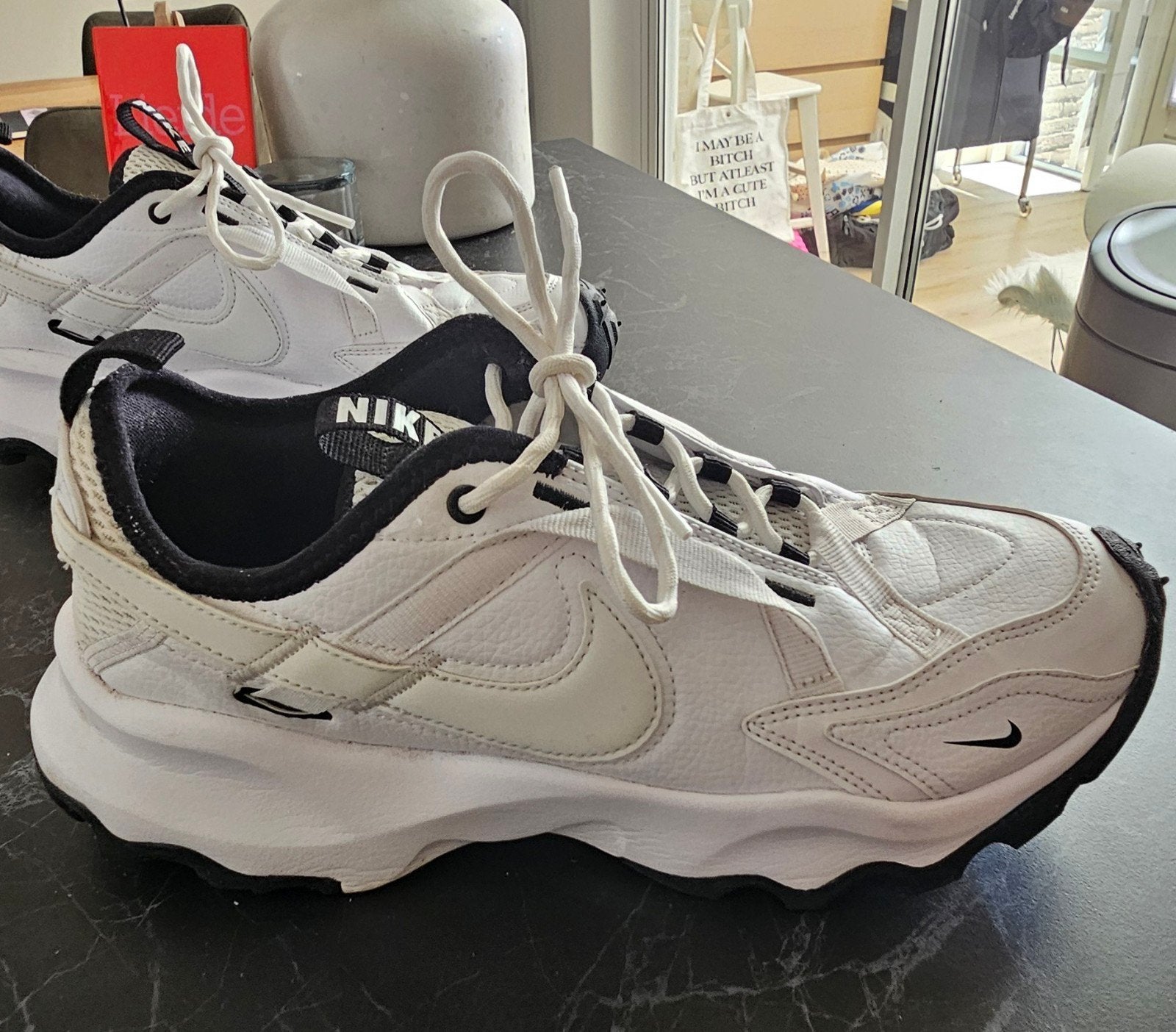 Nike TC 7900 Wit Zwart Dames DR7851-100, Wit, Nike, Ophalen of Verzenden, Sneakers of Gympen