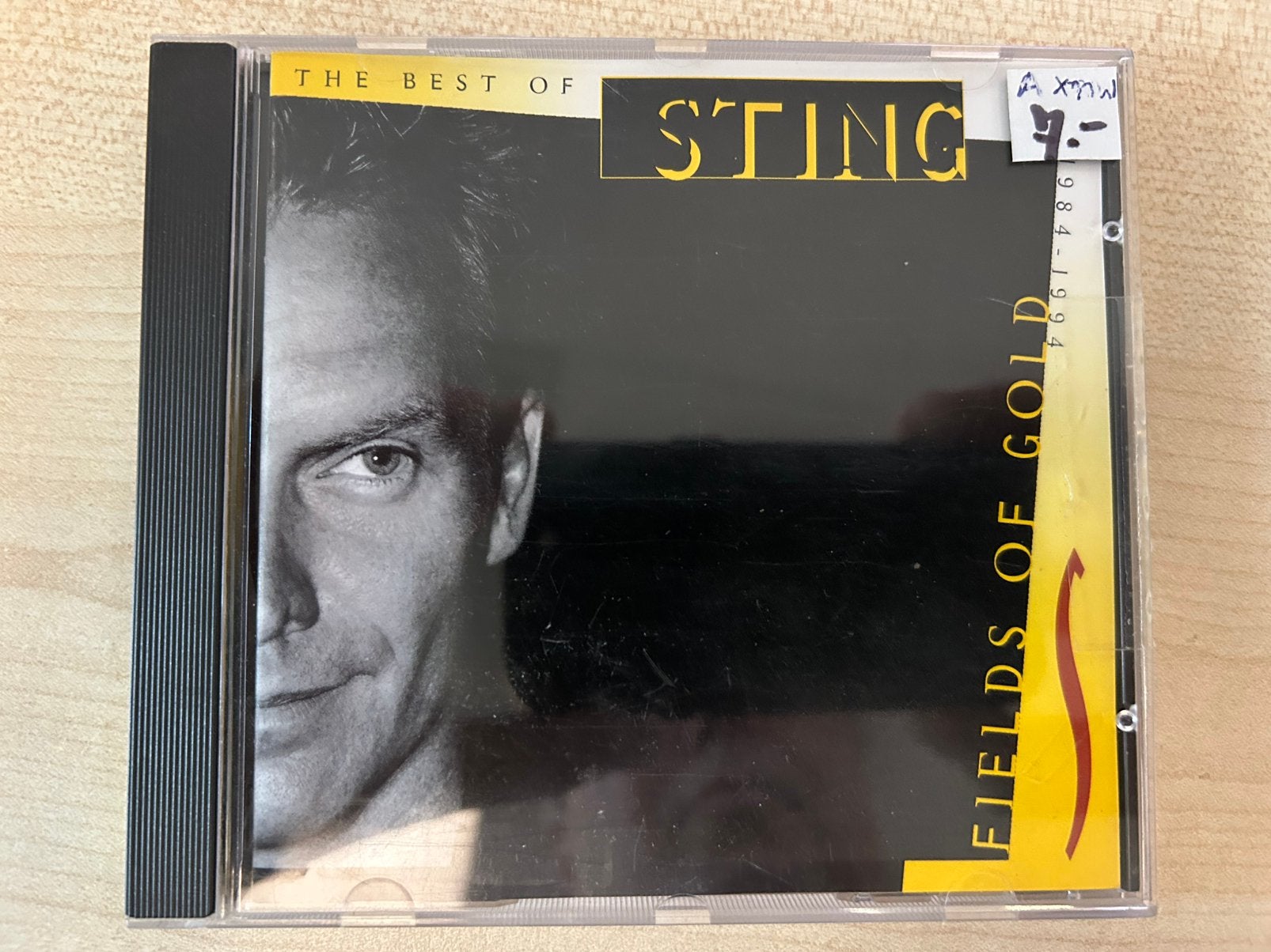 CD Sting - Fields of gold / The best of, Ophalen of Verzenden, Zo goed als nieuw, Poprock