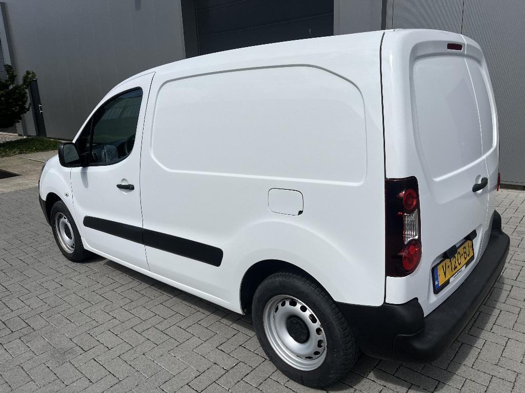 Peugeot Partner 1.6 Bluehdi 100pk 2016 Navi Airco, Auto's, Bestelauto's, Bedrijf, ABS, Airbags, Airconditioning, Bluetooth, Boordcomputer