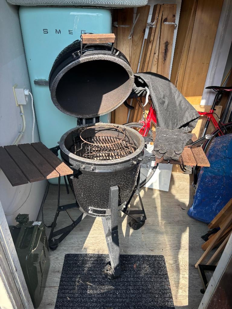 The Bastaard BBQ and appliances, Ophalen, Gebruikt, The Bastard, Met accessoires