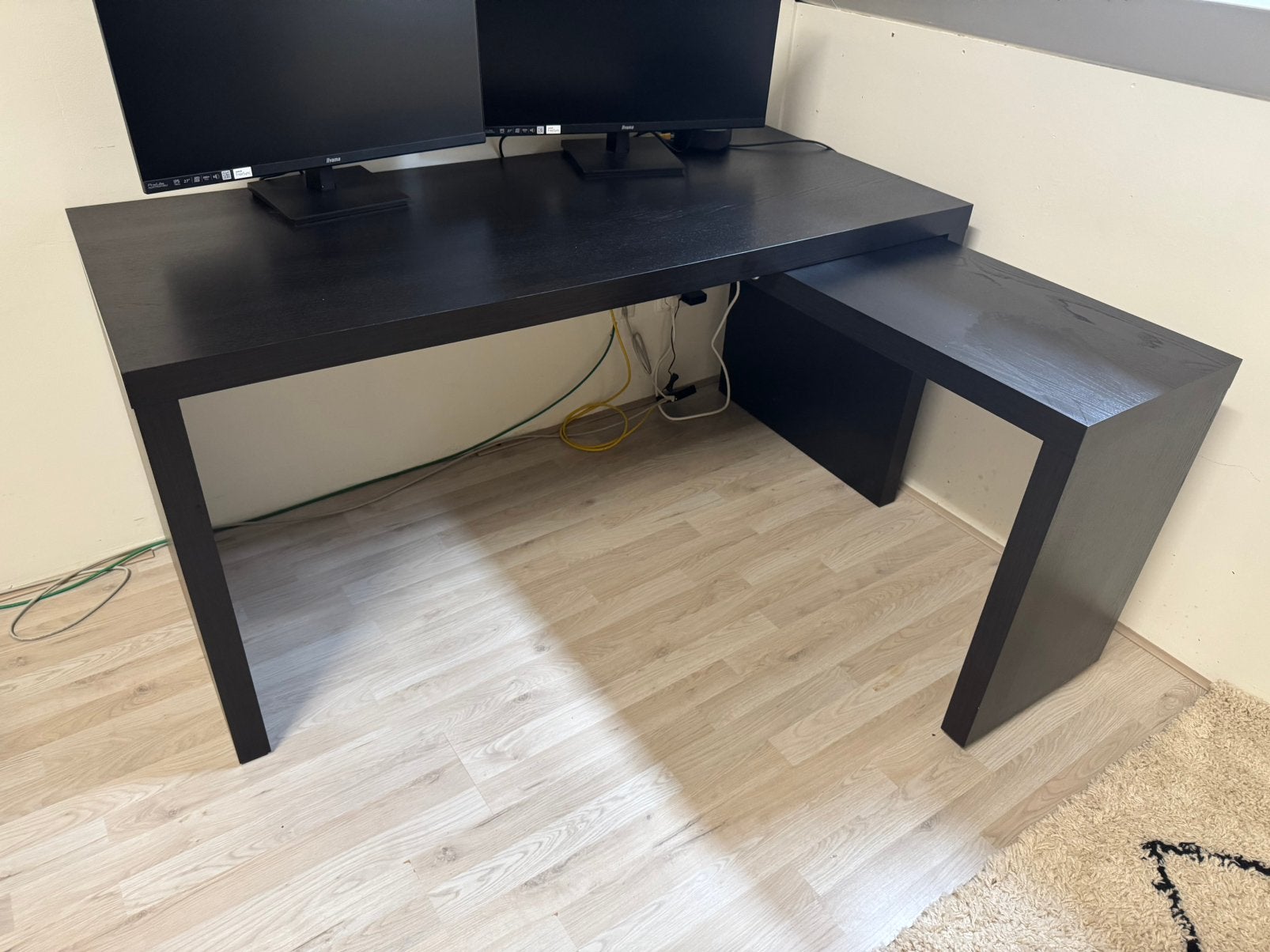Bureau Ikea Malm, Ophalen, Zo goed als nieuw