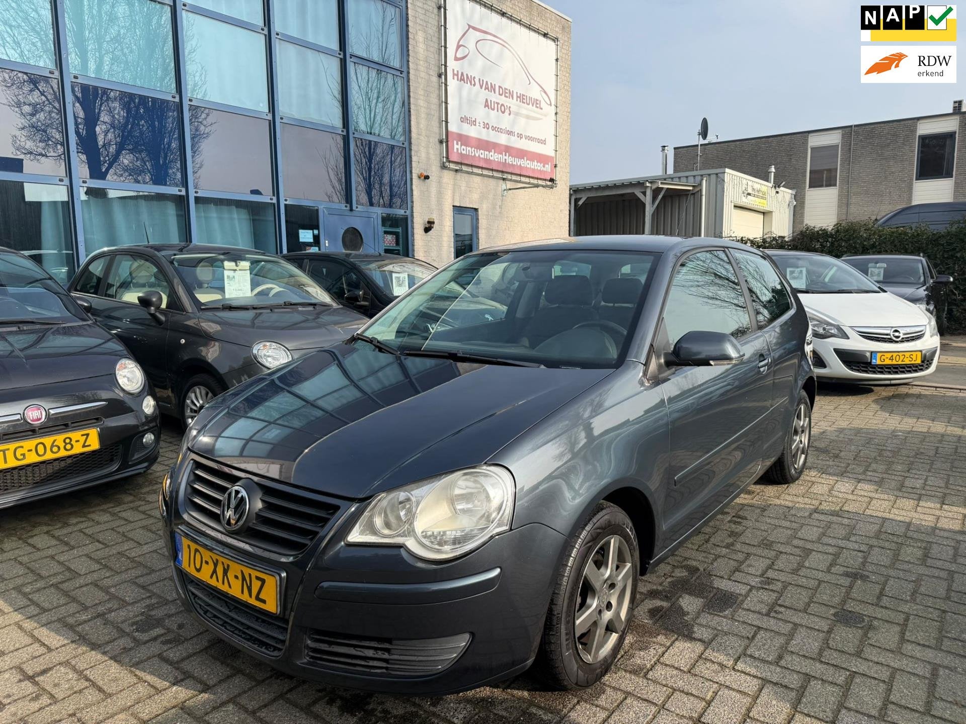 Volkswagen Polo 1.2 Optive Climate Control, APK 02/27, Auto's, Volkswagen, Voorwielaandrijving, Stof, 989 kg, Blauw