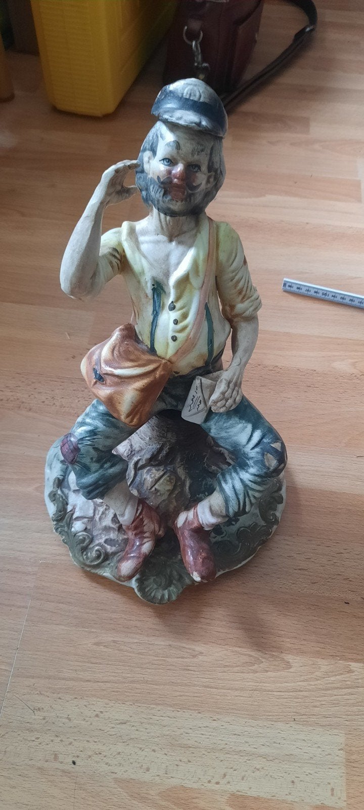 Capodimonte stijl beeldje 'Dronken Postbode', Ophalen of Verzenden