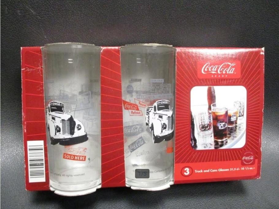 3 COCA COLA GLAZEN  TRUCK AND CANS NIEUW in verpakking, Verzenden, Nieuw, Gebruiksvoorwerp