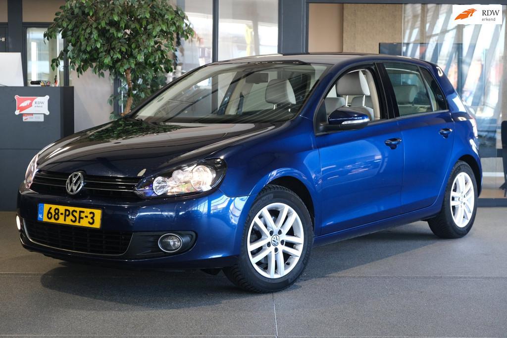 Volkswagen Golf 1.2 TSI Highline Apple Carplay Trek Cruise A, Voorwielaandrijving, Euro 5, Gebruikt, Beige