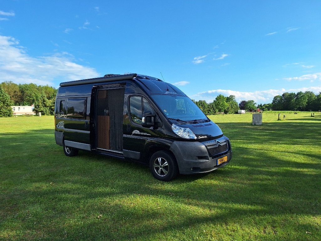 Buscamper Possl 2win limited 2.2  HDI 88 KW, Luifel, Ringverwarming, Pössl, Treinzit