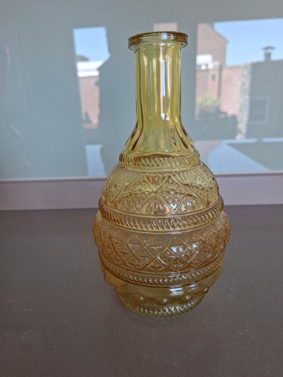 Okergele glazen vaas, Ophalen of Verzenden